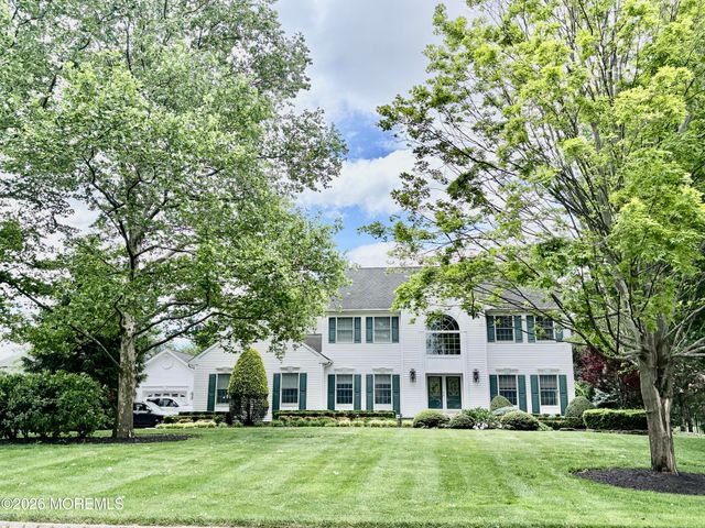2 Falcon Ridge Circle, Holmdel, NJ 07733