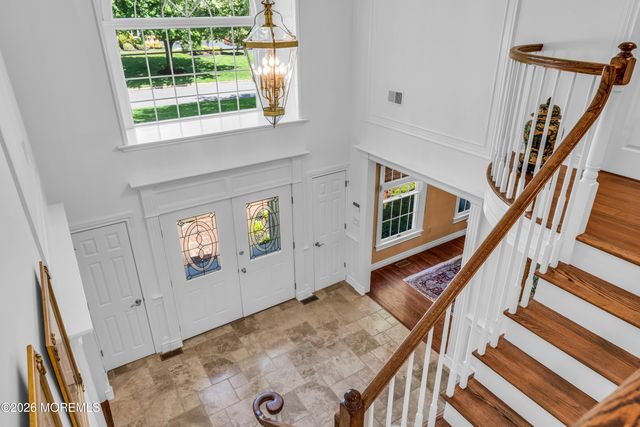 2 Falcon Ridge Circle, Holmdel, NJ 07733