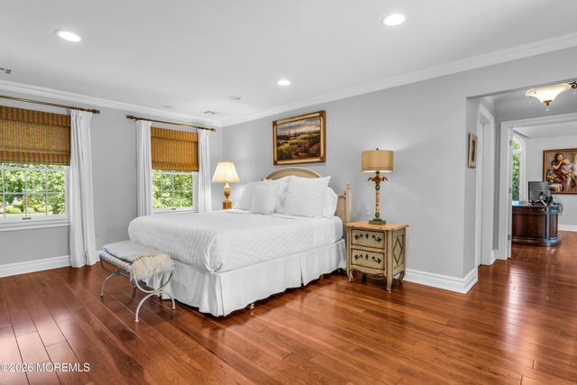 2 Falcon Ridge Circle, Holmdel, NJ 07733
