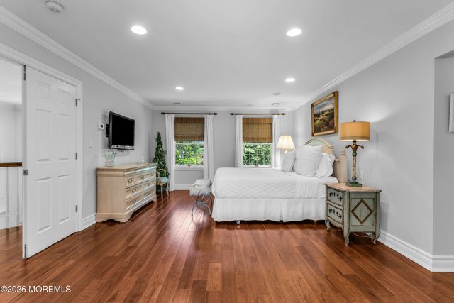 2 Falcon Ridge Circle, Holmdel, NJ 07733