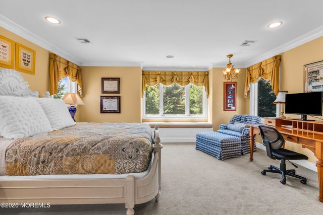 2 Falcon Ridge Circle, Holmdel, NJ 07733