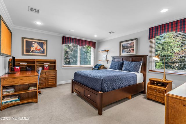 2 Falcon Ridge Circle, Holmdel, NJ 07733