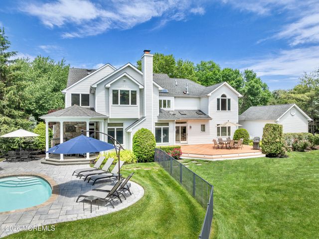 2 Falcon Ridge Circle, Holmdel, NJ 07733