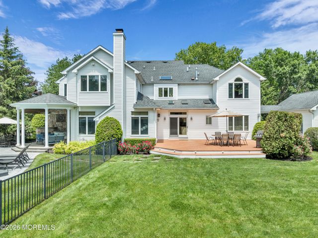 2 Falcon Ridge Circle, Holmdel, NJ 07733