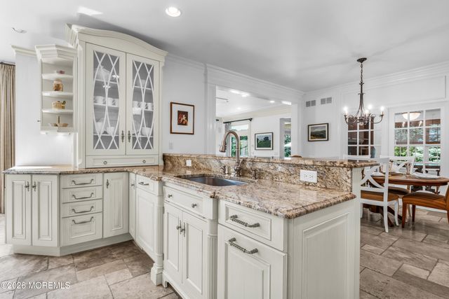 2 Falcon Ridge Circle, Holmdel, NJ 07733