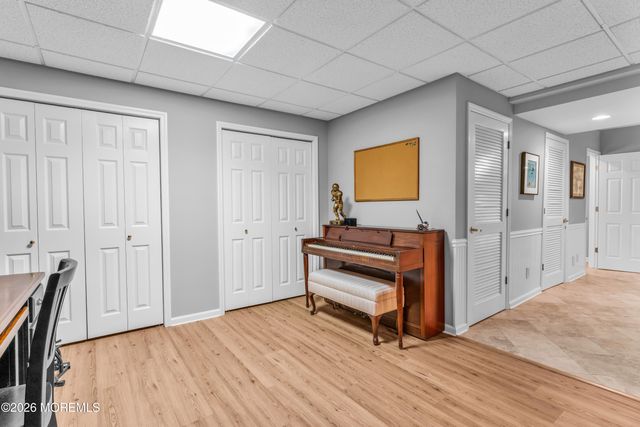 2 Falcon Ridge Circle, Holmdel, NJ 07733