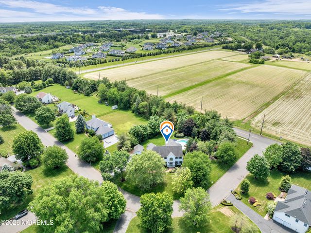 2 Falcon Ridge Circle, Holmdel, NJ 07733