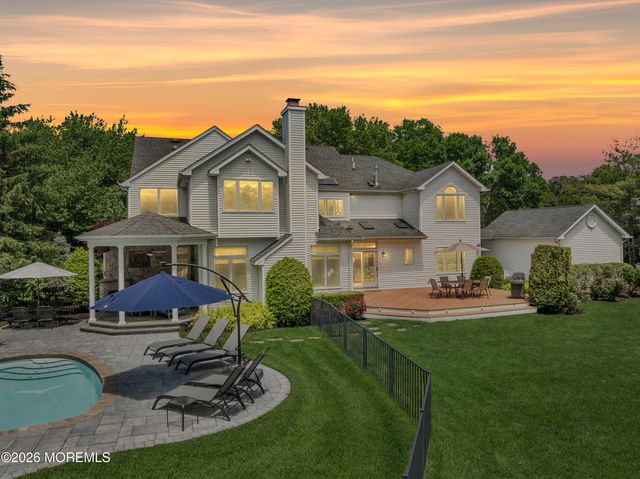 2 Falcon Ridge Circle, Holmdel, NJ 07733