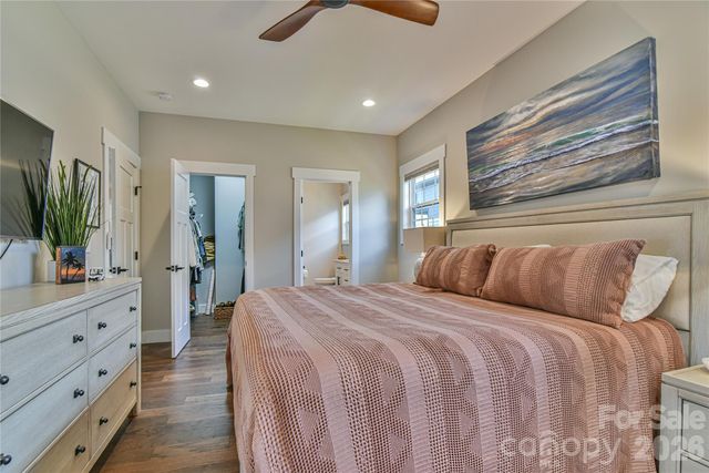 310 Portmanvilla Road, Black Mountain, NC 28711