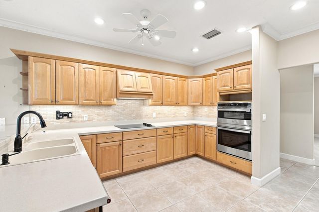3608 TWIN LAKES Terrace, Fort Pierce, FL 34951