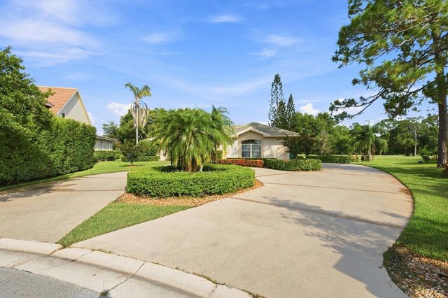 3608 TWIN LAKES Terrace, Fort Pierce, FL 34951