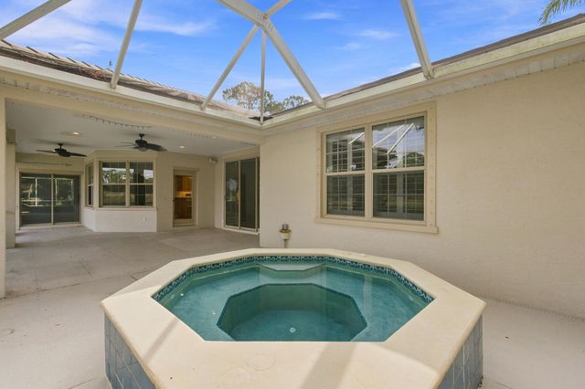 3608 TWIN LAKES Terrace, Fort Pierce, FL 34951