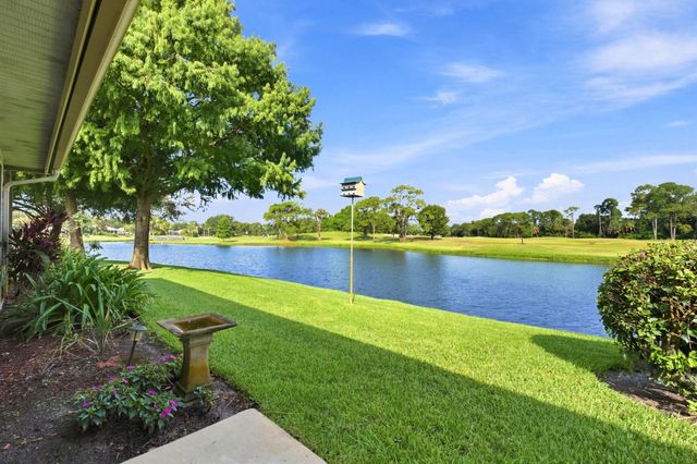 3608 TWIN LAKES Terrace, Fort Pierce, FL 34951