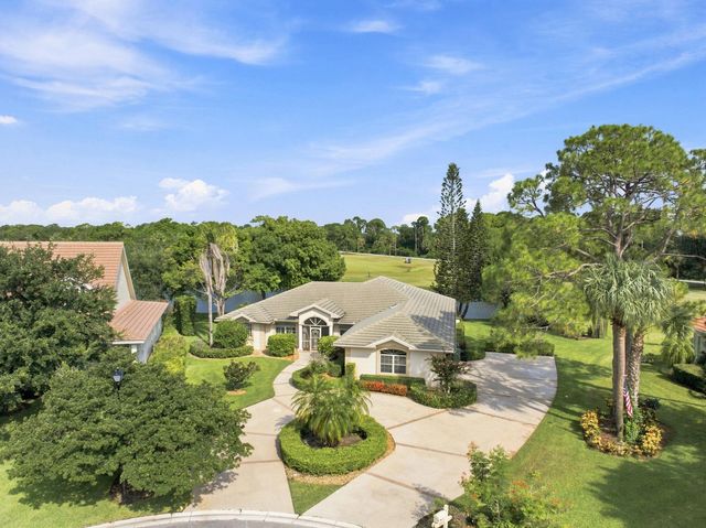 3608 TWIN LAKES Terrace, Fort Pierce, FL 34951