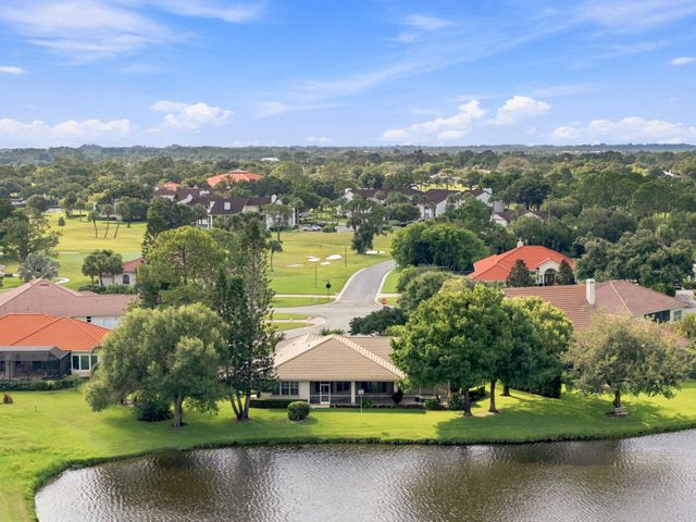 3608 TWIN LAKES Terrace, Fort Pierce, FL 34951