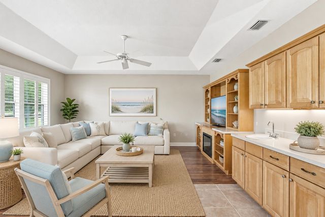 3608 TWIN LAKES Terrace, Fort Pierce, FL 34951