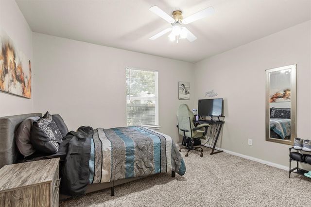 217 Kellyn Court, Conroe, TX 77306