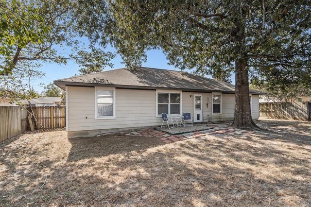 217 Kellyn Court, Conroe, TX 77306