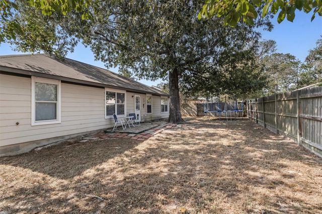 217 Kellyn Court, Conroe, TX 77306