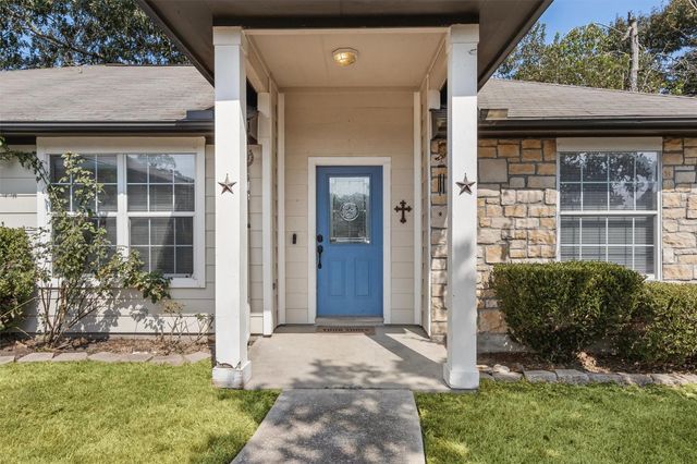 217 Kellyn Court, Conroe, TX 77306