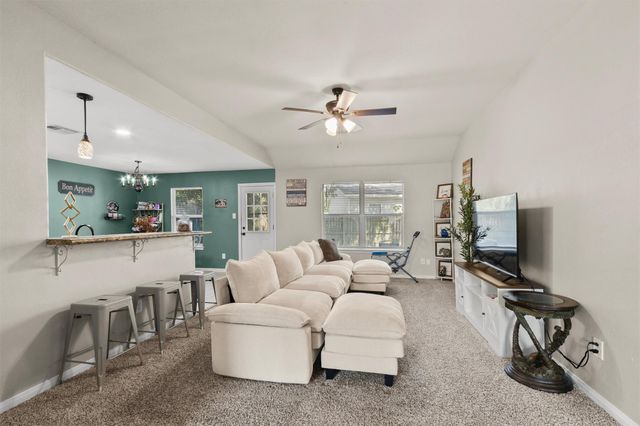 217 Kellyn Court, Conroe, TX 77306
