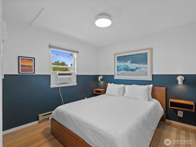 7559 19th Avenue SW, Seattle, WA 98106