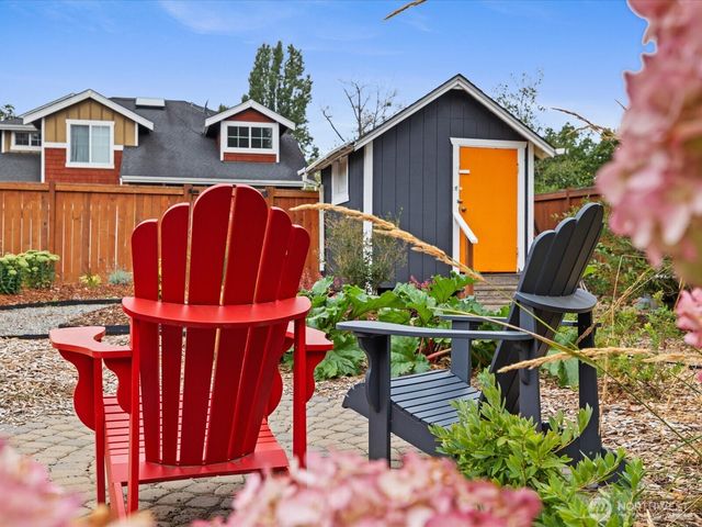 7559 19th Avenue SW, Seattle, WA 98106