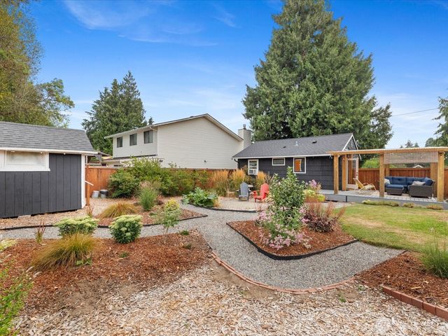 7559 19th Avenue SW, Seattle, WA 98106