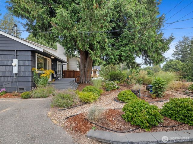 7559 19th Avenue SW, Seattle, WA 98106