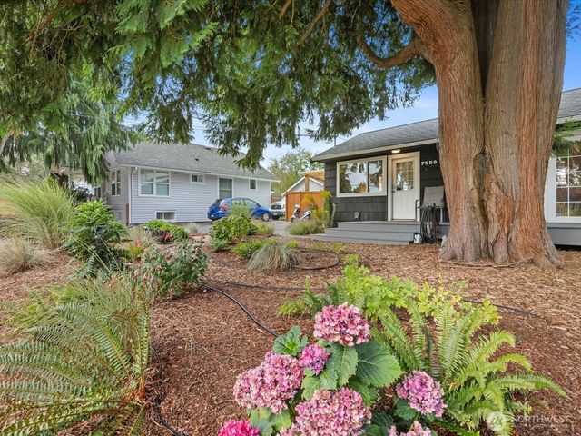 7559 19th Avenue SW, Seattle, WA 98106
