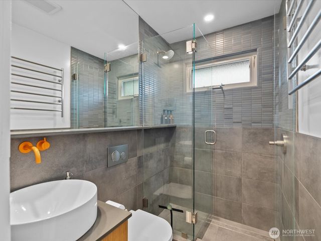 7559 19th Avenue SW, Seattle, WA 98106