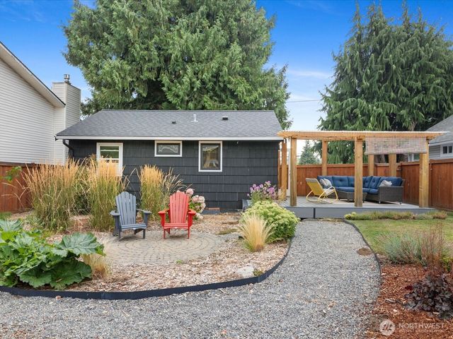 7559 19th Avenue SW, Seattle, WA 98106