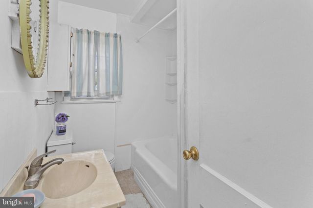 160 SAYBROOK AVE, Hamilton, NJ 08619