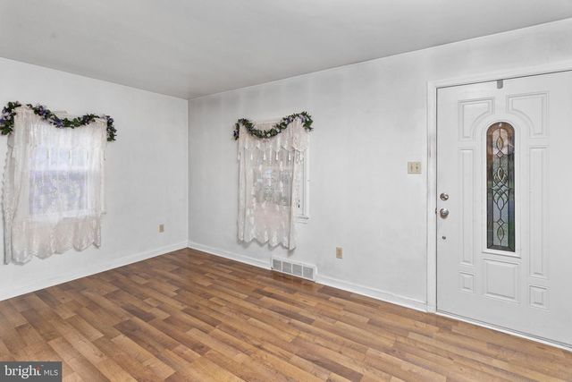 160 SAYBROOK AVE, Hamilton, NJ 08619