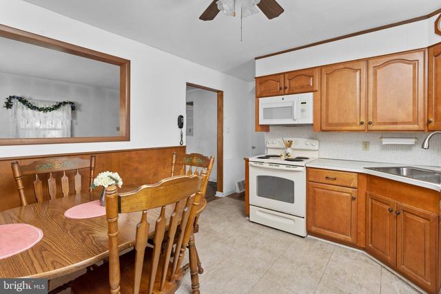 160 SAYBROOK AVE, Hamilton, NJ 08619