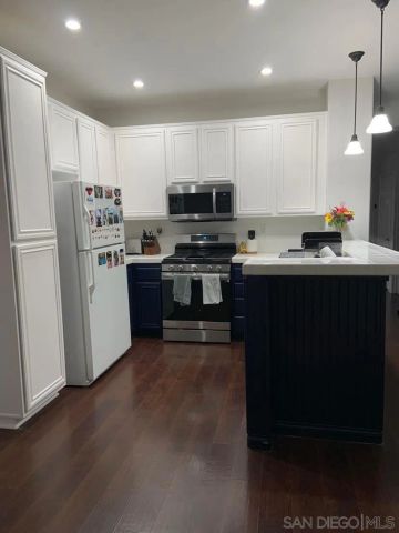 9607 W Canyon Ter 1, San Diego, CA 92123