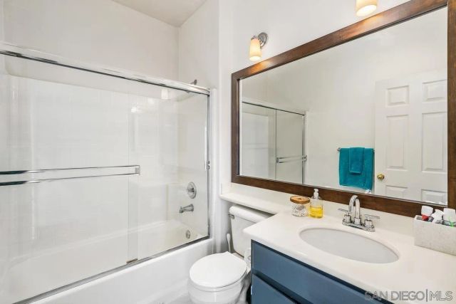 9607 W Canyon Ter 1, San Diego, CA 92123