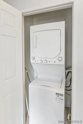 9607 W Canyon Ter 1, San Diego, CA 92123