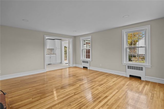 282 Seven Mile Road, Scituate, RI 02831