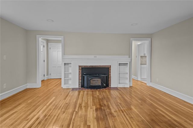 282 Seven Mile Road, Scituate, RI 02831