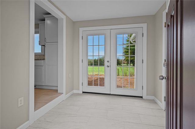 282 Seven Mile Road, Scituate, RI 02831