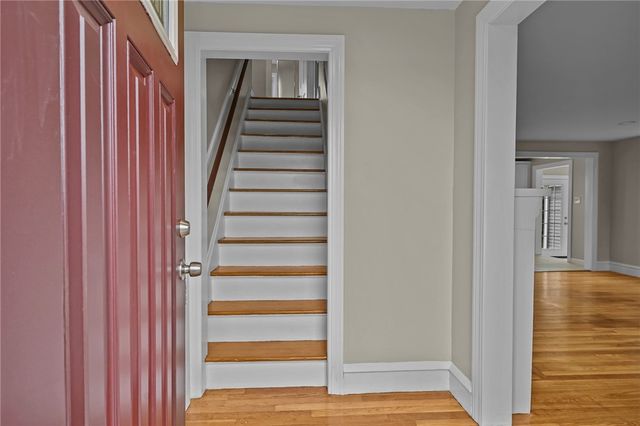 282 Seven Mile Road, Scituate, RI 02831