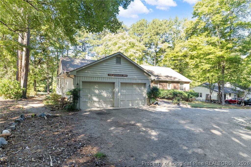 1903 Wedgewood Drive, Sanford, NC 27332 — photo 4