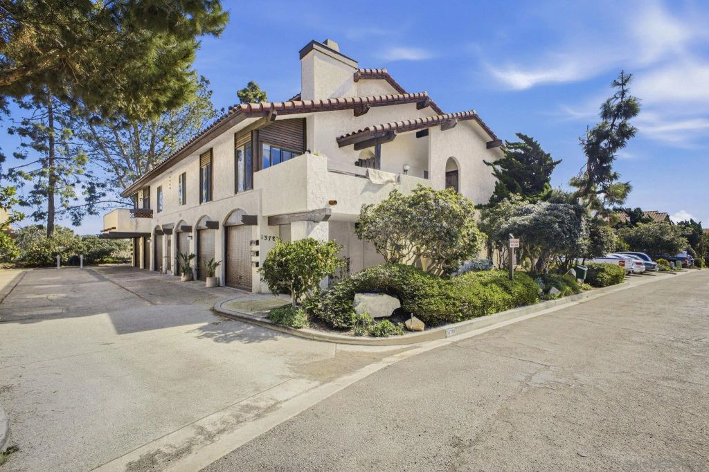 13788 Ruette Le Parc D, Del Mar, CA 92014