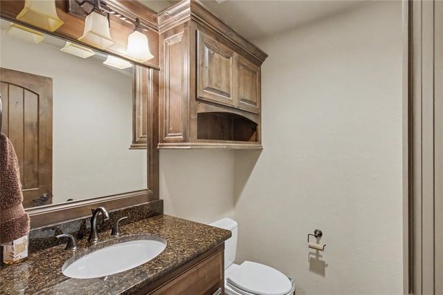 11917 Aaron Drive, Harrah, OK 73045