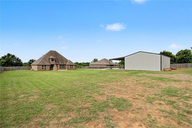11917 Aaron Drive, Harrah, OK 73045