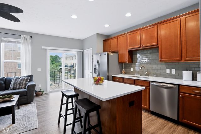9522 Park Meridian Drive, Indianapolis, IN 46260