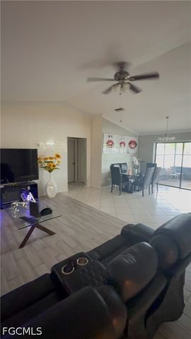 246 SE 7th ST, Cape Coral, FL 33990