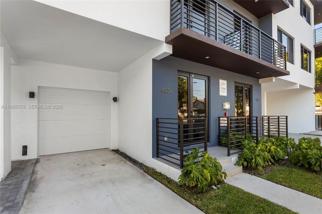 1376 SW 4th St 3, Miami, FL 33135