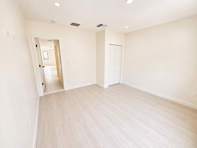 274 SE 9th Avenue 3, Deerfield Beach, FL 33441
